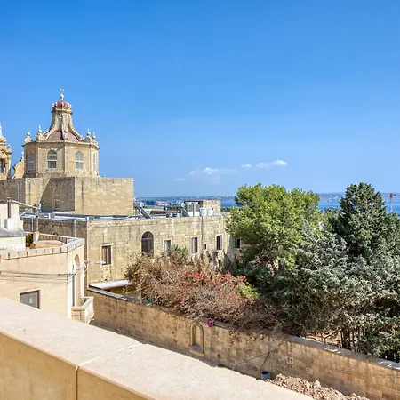 4 Bedroom Gozo With Private Pool & Garage Casa vacanze *