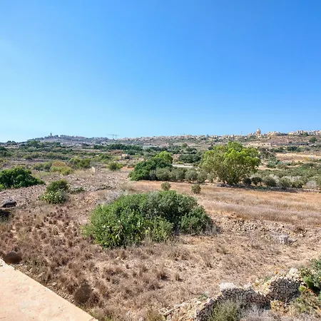 4 Bedroom Gozo With Private Pool & Garage Casa vacanze *