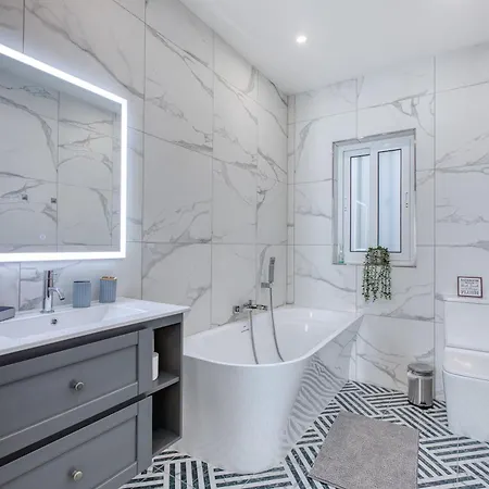 4 Bedroom Gozo With Private Pool & Garage * Mgarr