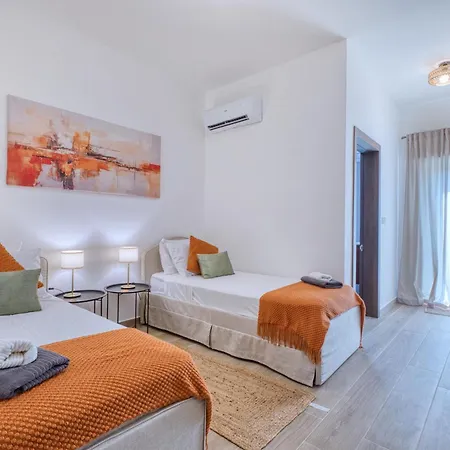 4 Bedroom Gozo With Private Pool & Garage Casa vacanze Mgarr