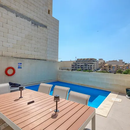 4 Bedroom Gozo With Private Pool & Garage Casa vacanze Mgarr