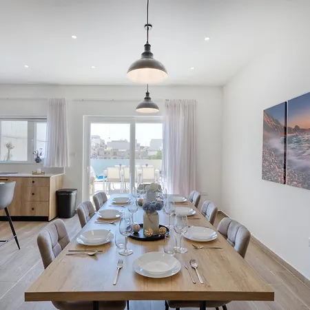 4 Bedroom Gozo With Private Pool & Garage Casa vacanze Mgarr