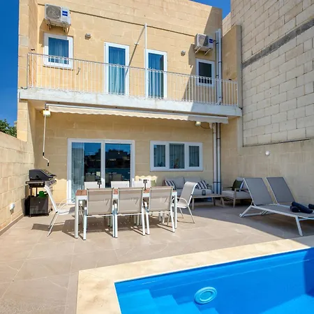 Casa vacanze 4 Bedroom Gozo With Private Pool & Garage